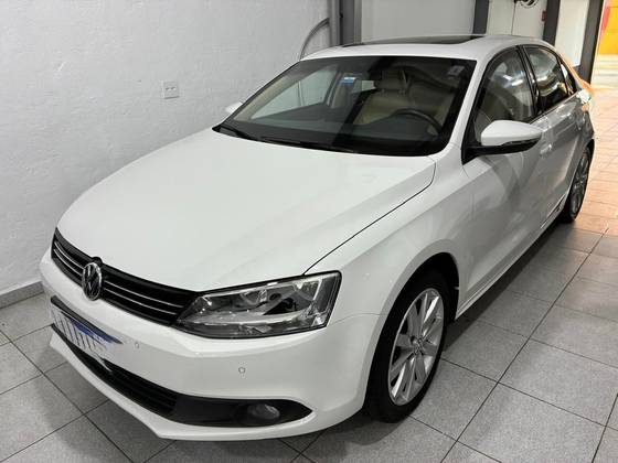 VOLKSWAGEN JETTA 2.0 TSI HIGHLINE 211CV GASOLINA 4P TIPTRONIC